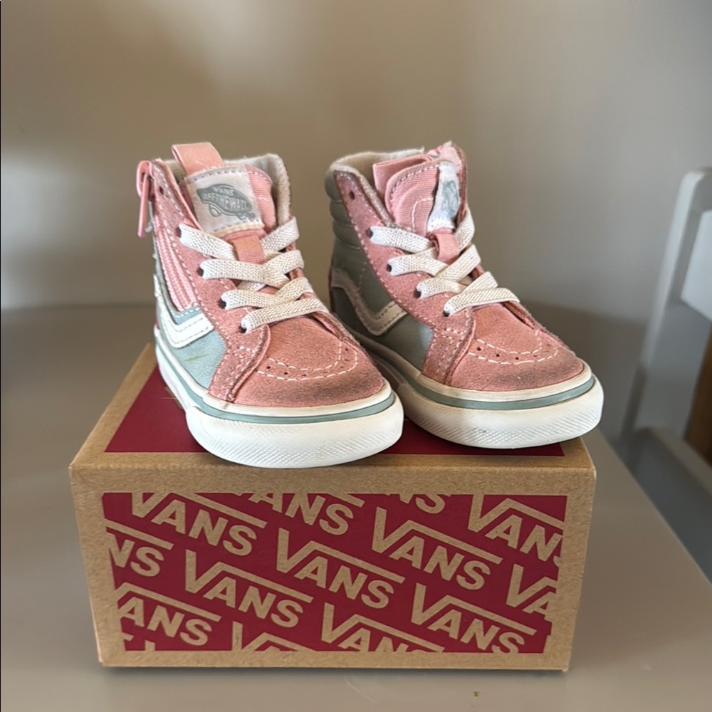 Vans Pink and Gray High-Top Sneakers with Suede and Canvas